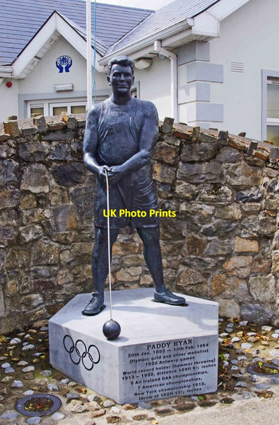Photo 6"x4" Statue of Paddy Ryan, Pallas Grean New, Co. Limerick Pallas Grean New c2013