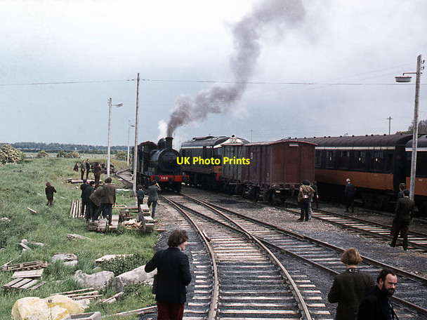 Photo 6"x4" Steam locomotive at Castleisland Castleisland c1972