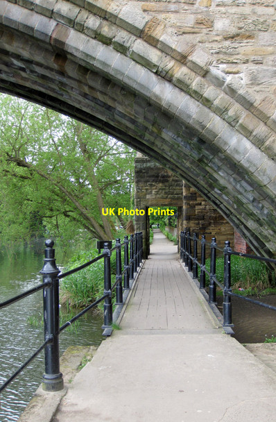 Photo 6"x4" Riverside walkway Durham c2013