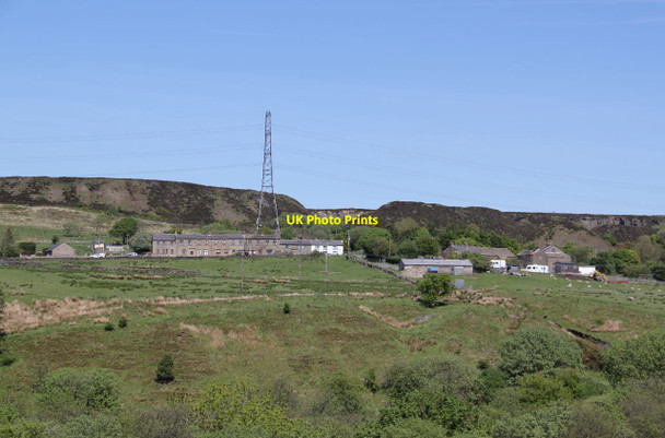 Photo 6"x4" View to Round Barn Whittlestone Head c2013