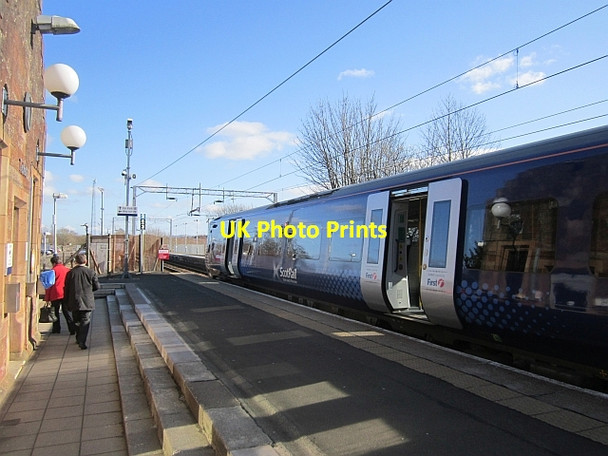 Photo 6"x4" Bishopton Railway Station Erskine c2013