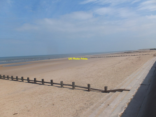 Photo 6"x4" The eastern end of Rhyl Beach  Rhyl c2013