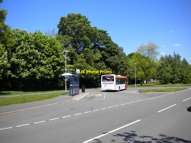 Photo 6"x4" Bus turning circle, Wobaston Fordhouses c2013