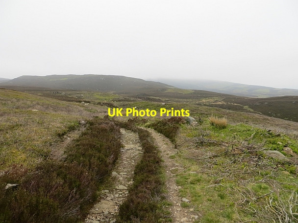 Photo 6"x4" Moorland track, Rie Meikle Ballintuim\/NO1054 c2013