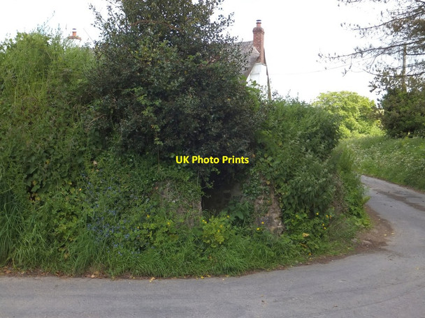 Photo 6"x4" Recess for tap opposite Cheldon church Cheldon c2013