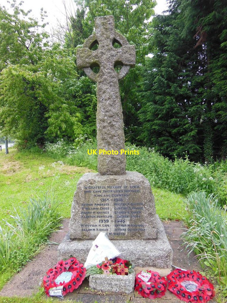 Photo 6"x4" The War Memorial at Caxton Caxton c2013