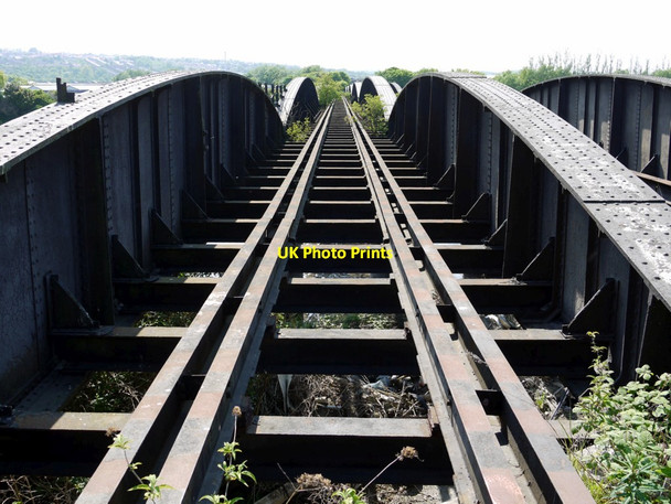 Photo 6"x4" The disused Scotswood Railway Bridge Blaydon c2013