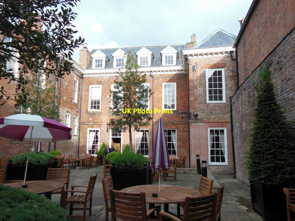Photo 6"x4" The beer garden at the Robert Raikes's House Gloucester c2013 P1
