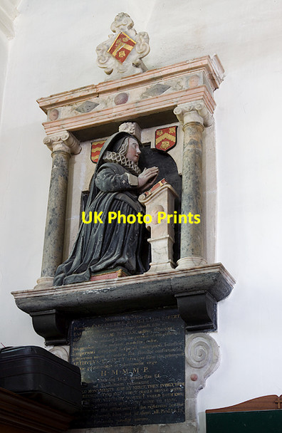 Photo 6"x4" St Augustine's church, Heanton Punchardon - monument to Elizabeth Bassett Heanton Punchardon c2013