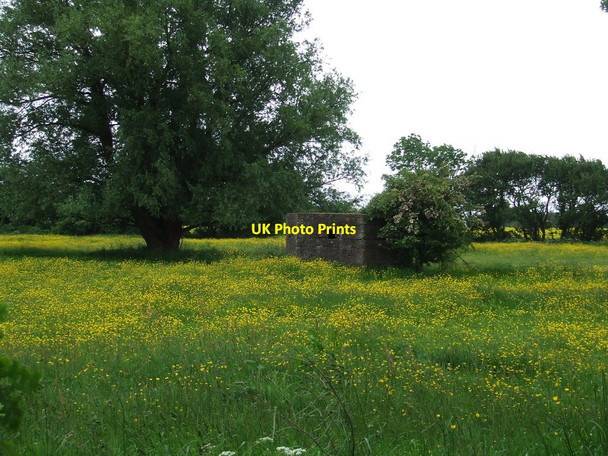 Photo 6"x4" WWII Pillbox Hales Street c2013