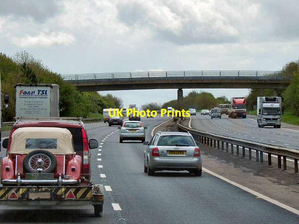 Photo 6"x4" Southbound M40, Footbridge at Burton Dassett Burton Dassett c2013