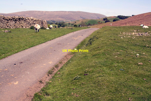 Photo 6"x4" Road over Holme Fell Sedbergh c2013