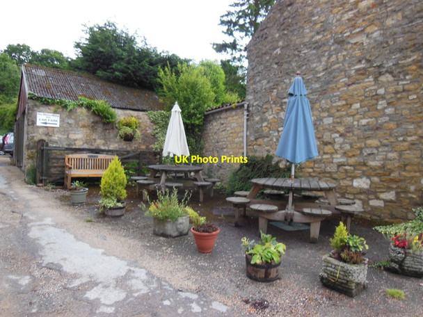 Photo 6"x4" The beer garden at the White Horse Inn Ampleforth c2013