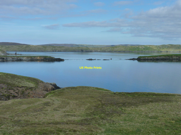 Photo 6"x4" Rocks lying between Kirka Ness and Kirk Holm Leeans\/HU3347 c2013