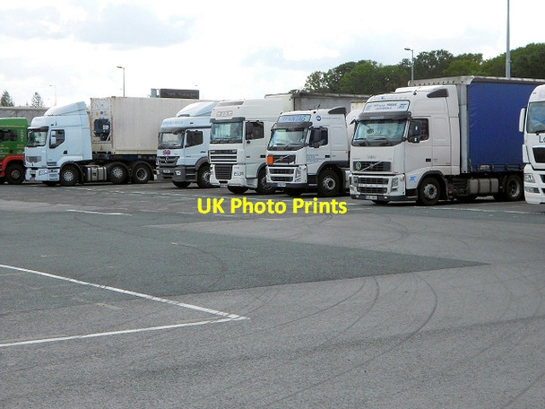 Photo 6"x4" Wetherby Services Lorry Park Wetherby c2013