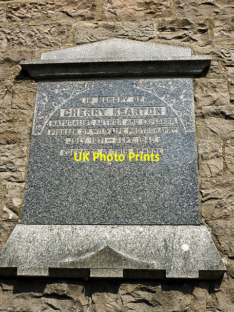 Photo 6"x4" Cherry Kearton memorial, old school at Muker Muker c2013