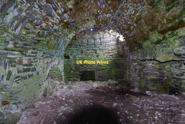 Photo 6"x4" Scattery Island (Inis Cathaig), Co. Clare (08) - interior of O'Cathain Castle Kilrush c2013