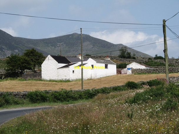 Photo 6"x4" One of the Mournes' most photogenic cottages Attical c2013