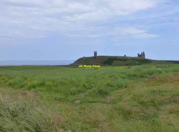Photo 6"x4" Dunstanburgh Castle Craster c2013