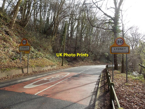 Photo 6"x4" Northern start of the 30mph zone in Lydney Lydney c2013