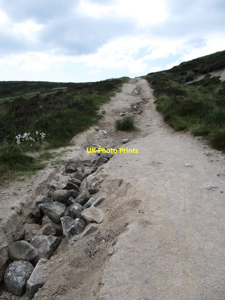 Photo 6"x4" Running water erosion of the Bat Estate Road Hilltown\/J2128 c2013