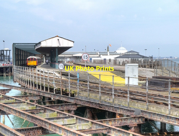 Photo 6"x4" Ryde Pier Head Railway Station Ryde c2013