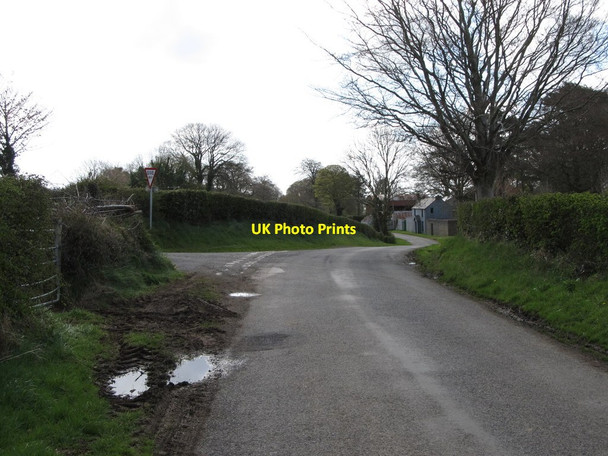 Photo 6"x4" Roadside farmhouse between Glendesha Road and the Border Forkhill c2013