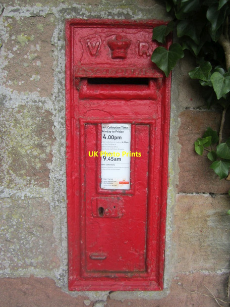 Photo 6"x4" Victorian post box at Fenwick Stead Fenwick\/NU0640 c2013