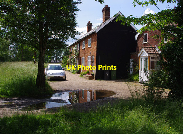 Photo 6"x4" Cottages, Old Buckenham Church Green\/TM0691 c2013