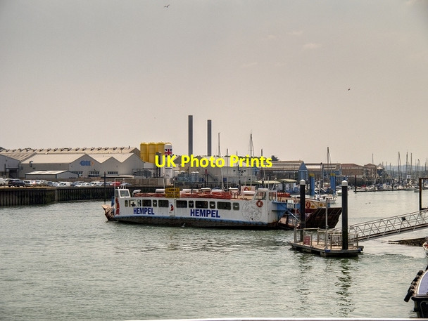 Photo 6"x4" Chain Ferry at West Cowes (Cowes Floating Bridge) Cowes c2013