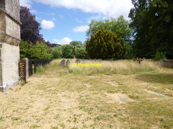 Photo 6"x4" St Cross, churchyard Winchester c2013