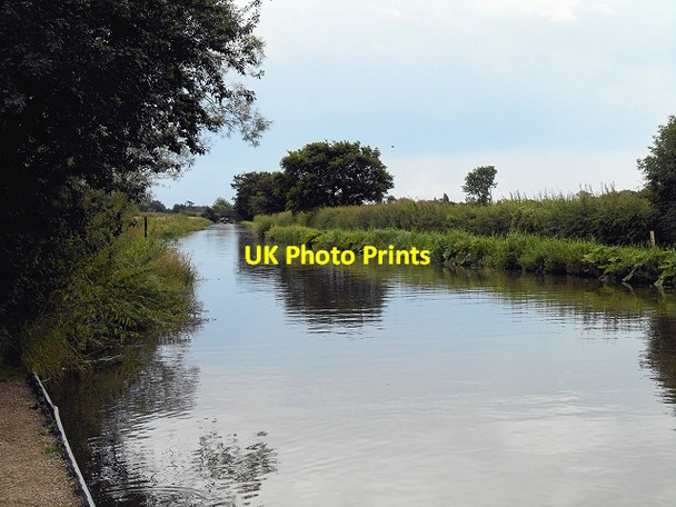 Photo 6"x4" Trent and Mersey Canal Barrow upon Trent c2013