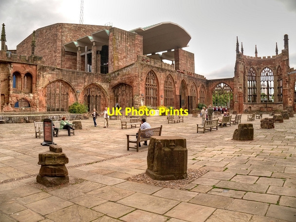 Photo 6"x4" The Ruined Cathedral Church of St Michael (Coventry Cathedral) Coventry c2013