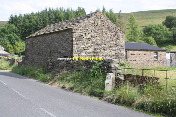 Photo 6"x4" Milestone and barn beside A684 Garsdale\/SD7489 c2013
