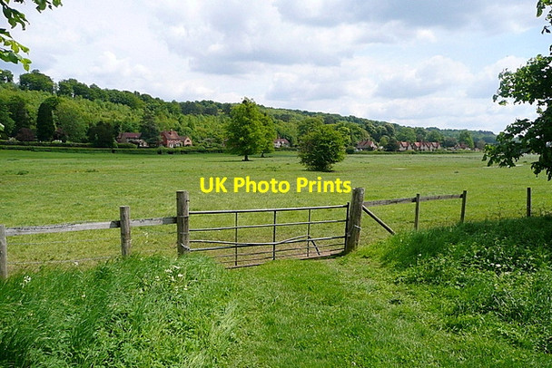 Photo 6"x4" Across the Hambleden valley Pheasant's Hill c2013