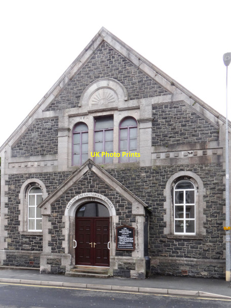 Photo 6"x4" English Presbyterian Church Holyhead\/Caergybi c2013