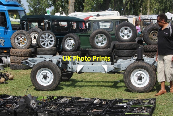 Photo 6"x4" Land Rover show auto jumble Little Houghton\/SP8059 c2013