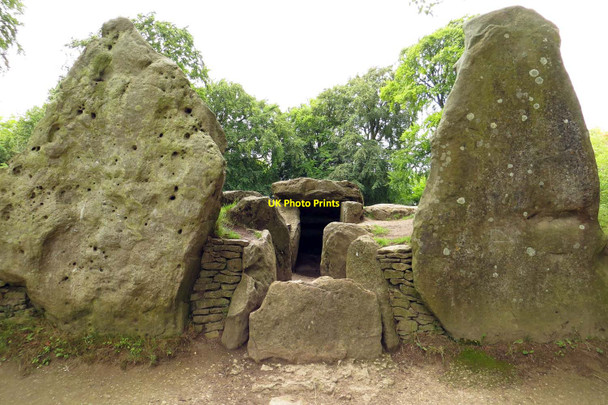 Photo 6"x4" The entrance to Wayland's Smithy Ashbury\/SU2685 c2013 P1