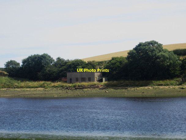 Photo 6"x4" Derelict building on the bank of the River Tweed Berwick-upon-Tweed c2013