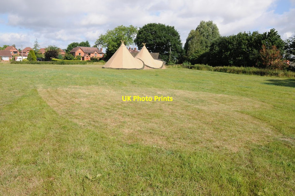 Photo 6"x4" A heart and tipis Baughton c2013