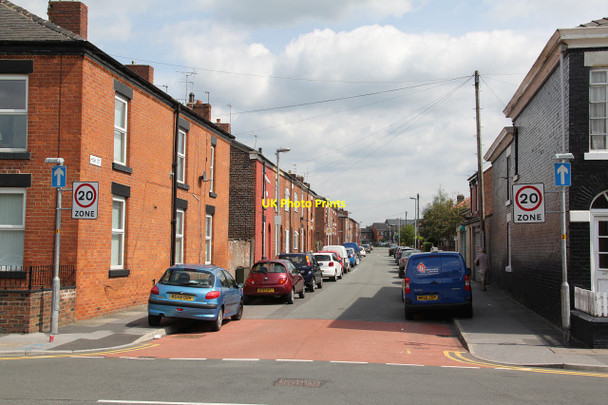 Photo 6"x4" High Street, Droylsden Droylsden c2013