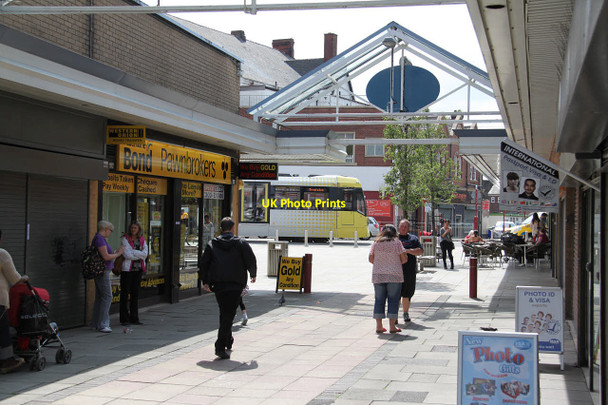 Photo 6"x4" The Centre, Droylsden Droylsden c2013