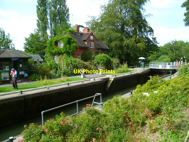 Photo 6"x4" Orange Way after Wiltshire (346) Sonning c2013