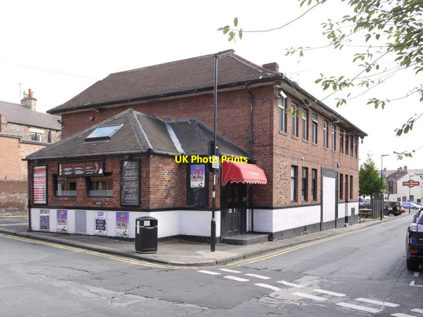 Photo 6"x4" The Brandling, Brandling Village Newcastle upon Tyne c2013