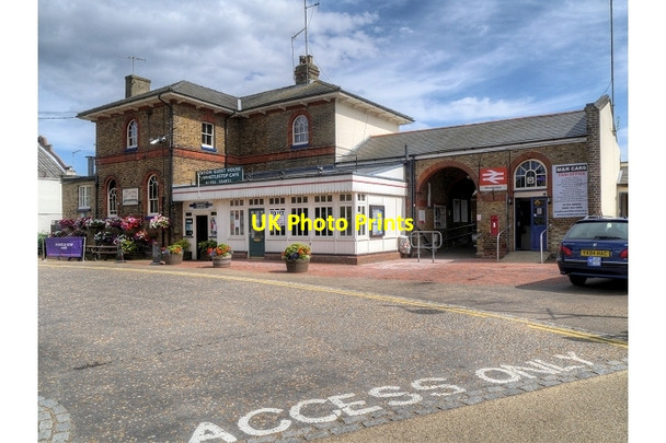 Photo 6"x4" Woodbridge Railway Station Woodbridge\/TM2649 c2013
