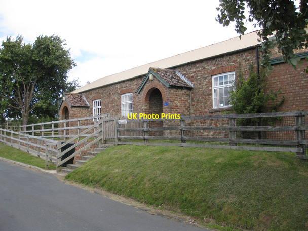 Photo 6"x4" Village Hall, Huttons Ambo Huttons Ambo c2013