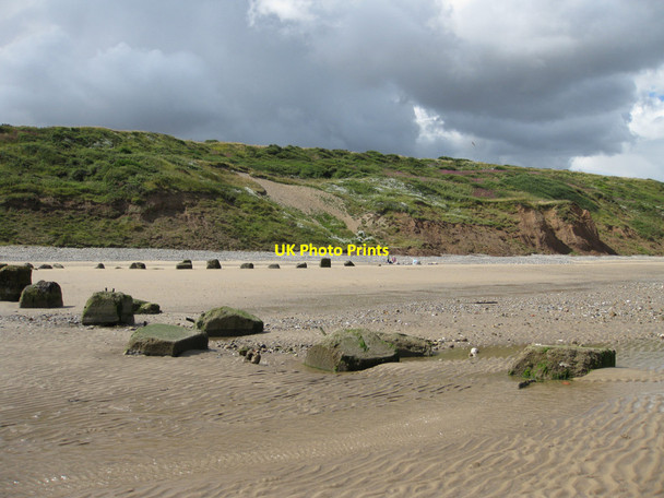 Photo 6"x4" Cliffs and sea defences Speeton c2013