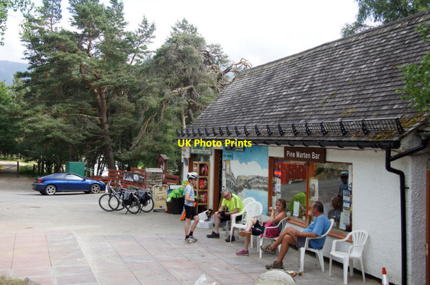 Photo 6"x4" Glenmore Shop and Pine Marten Bar Reindeer Ho c2013