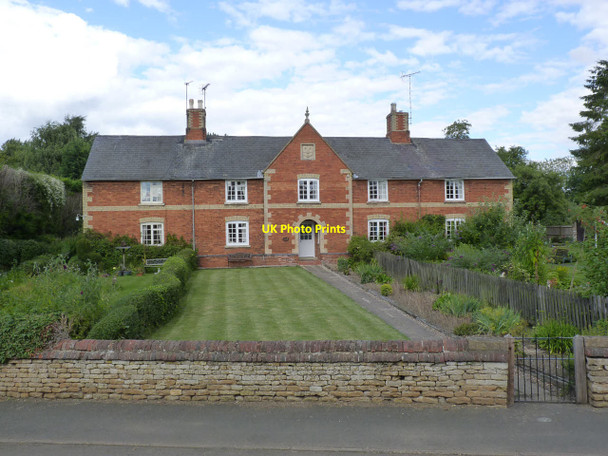 Photo 6"x4" Estate cottages, Denton Denton\/SK8632 c2013