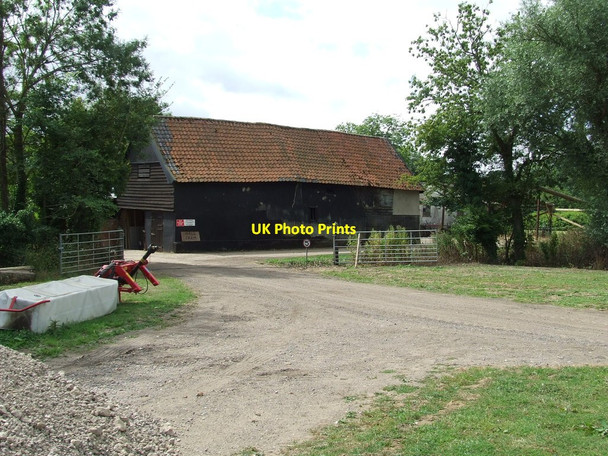 Photo 6"x4" Old Farm Building Diss c2013